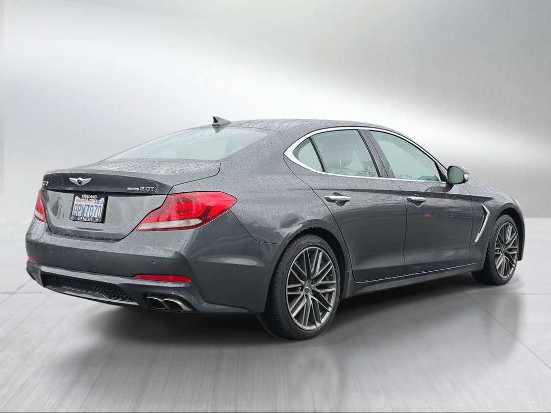 2019 Genesis G70 2.0T Advanced - Image 3