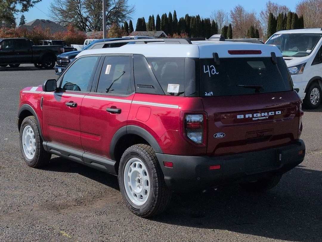 2026 Ford Bronco Sport Heritage - Image 3