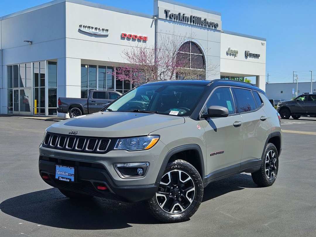 2020 Jeep Compass Trailhawk - Image 2