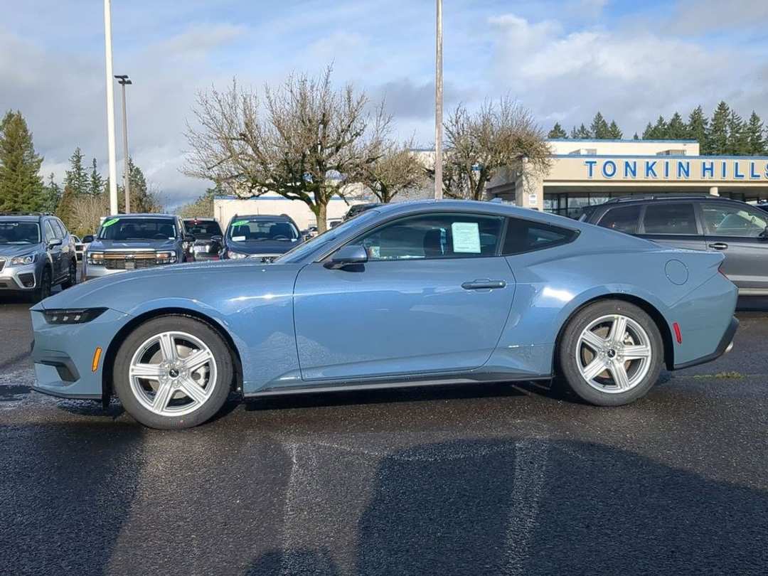 2026 Ford Mustang EcoBoost - Image 2