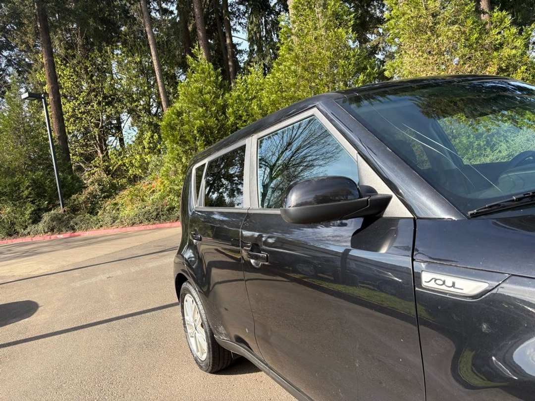 2017 Kia Soul Plus - Image 3