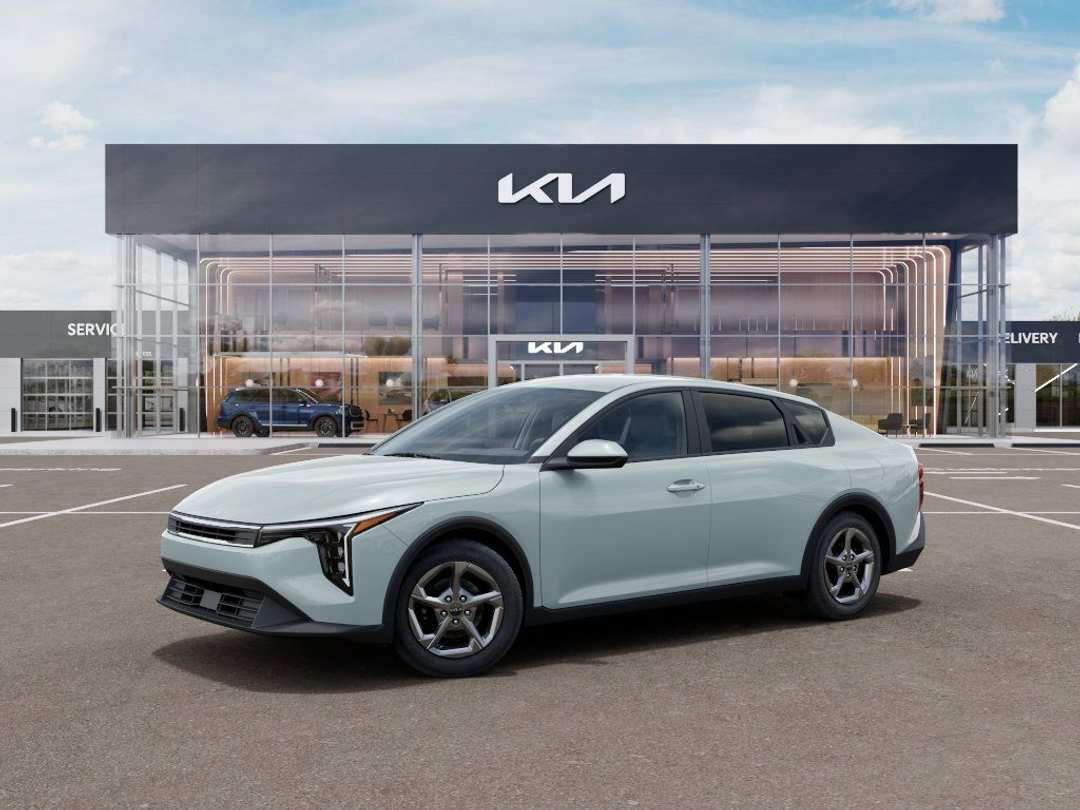 2026 Kia K4 LXS - Image 3
