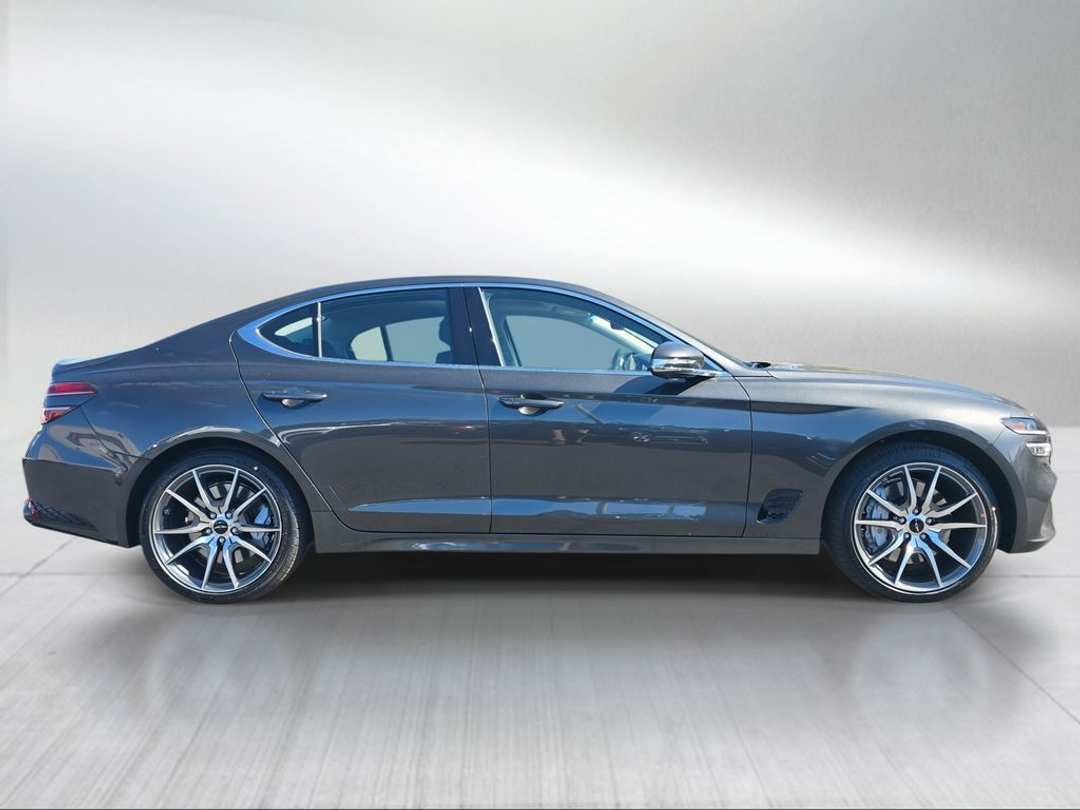 2026 Genesis G70 2.5T Prestige - Image 2