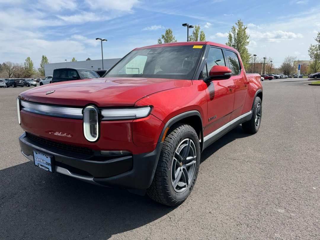 2025 Rivian R1T Adventure Dual Motor Standard Pack - Image 3