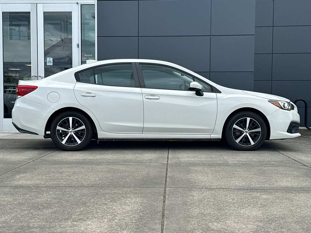 2023 Subaru Impreza Premium - Image 2