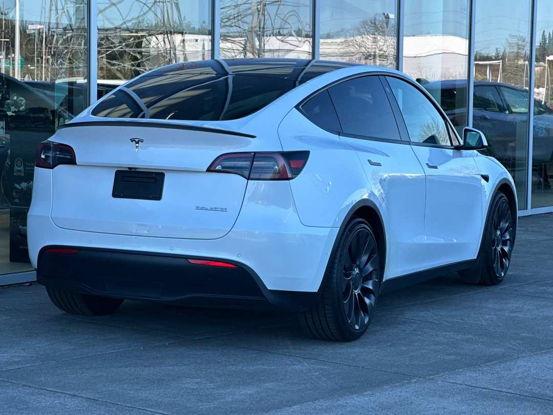 2022 Tesla Model Y Performance - Image 3