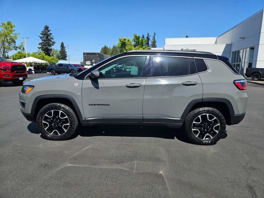 2020 Jeep Compass Trailhawk - Image 3