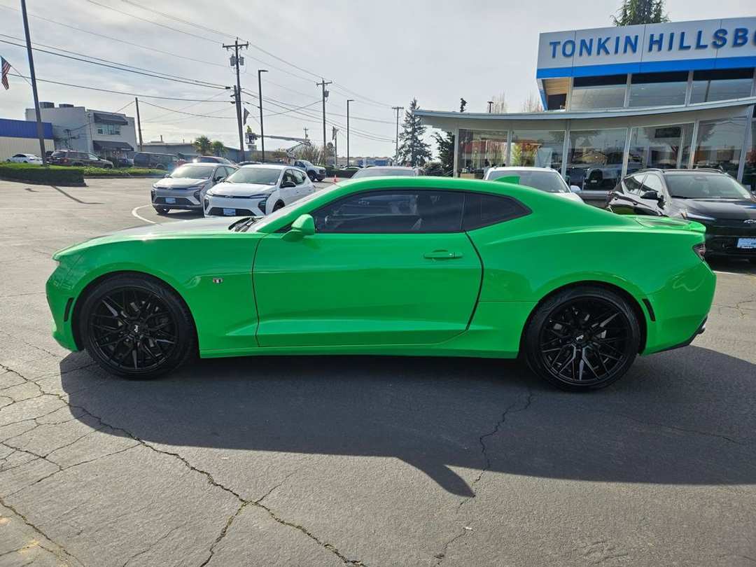2017 Chevrolet Camaro 1LT - Image 3