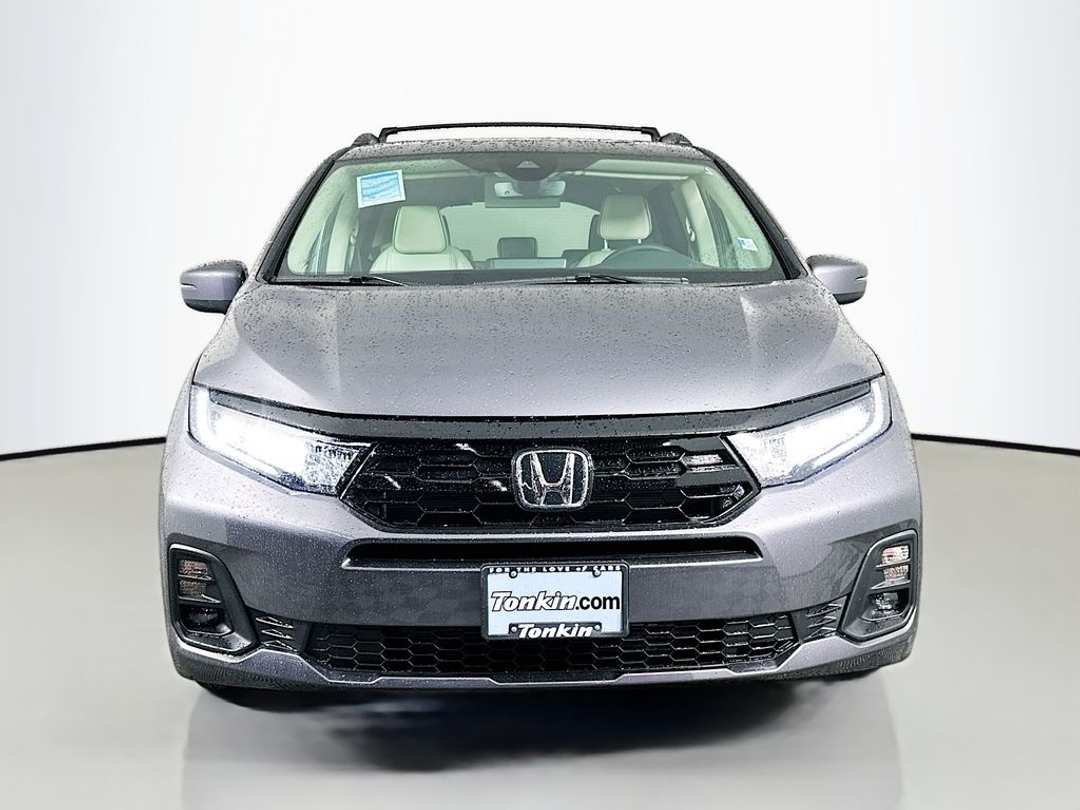 2026 Honda Odyssey Touring - Image 2
