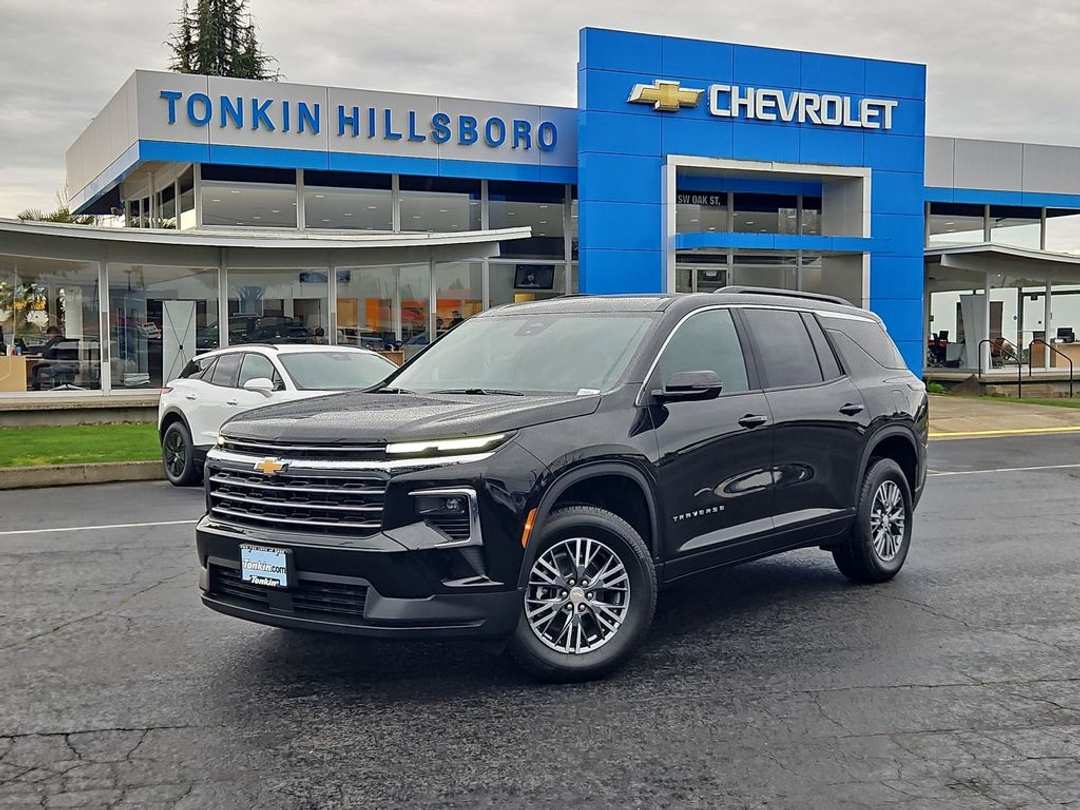 2026 Chevrolet Traverse LT - Image 2