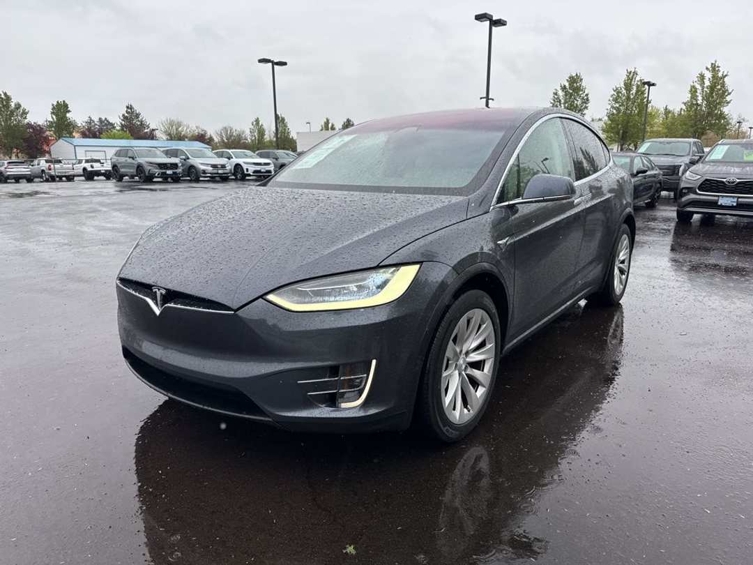 2019 Tesla Model X Standard Range - Image 3