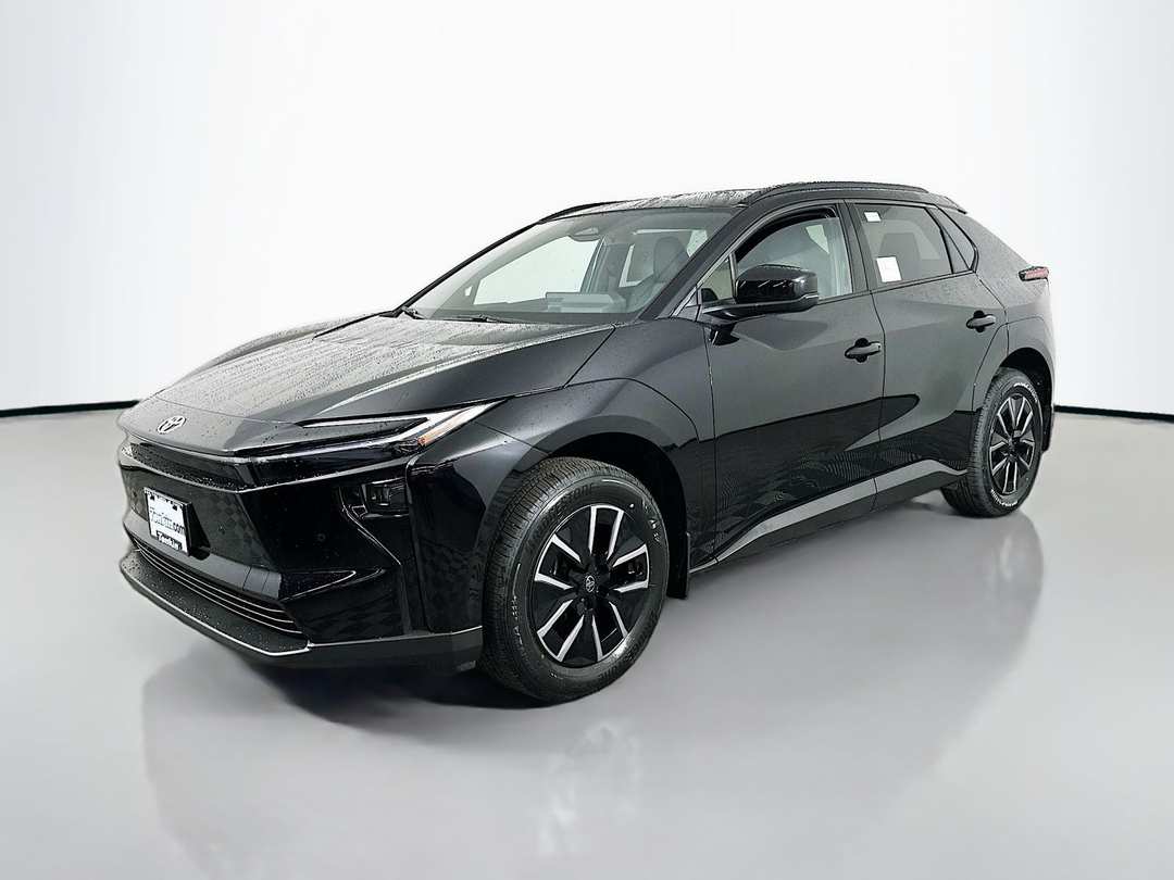 2026 Toyota Bz XLE Plus - Image 3