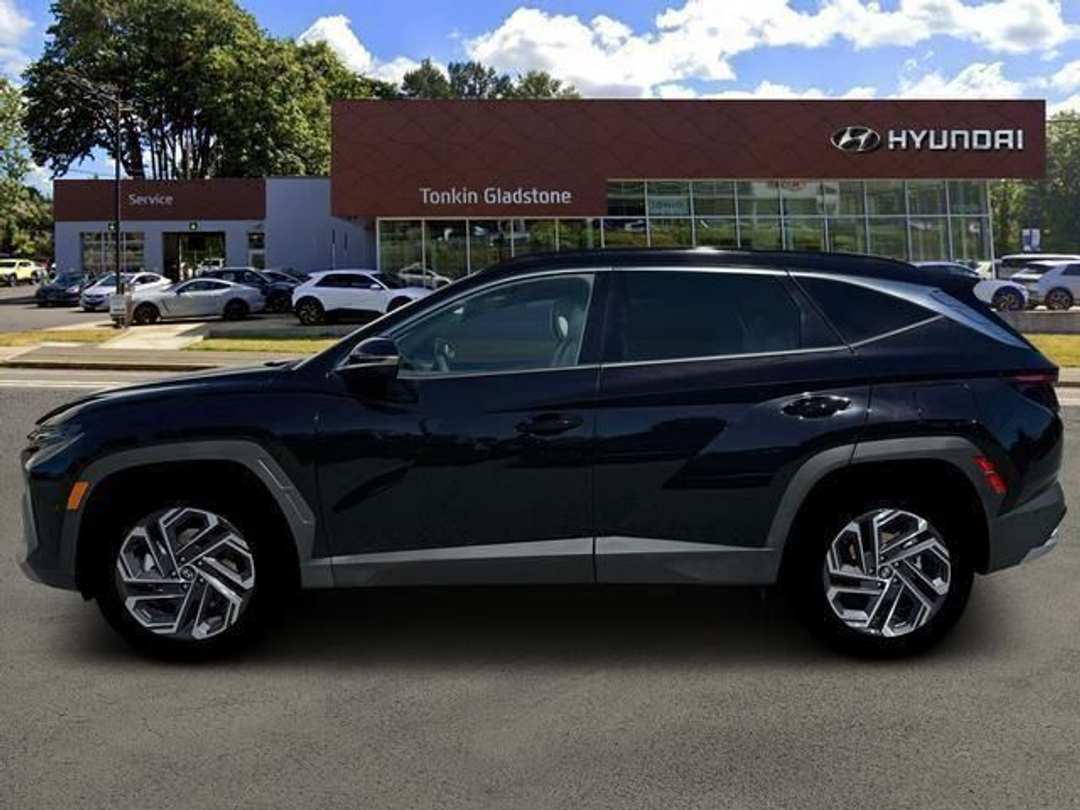 2026 Hyundai Tucson Limited - Image 3