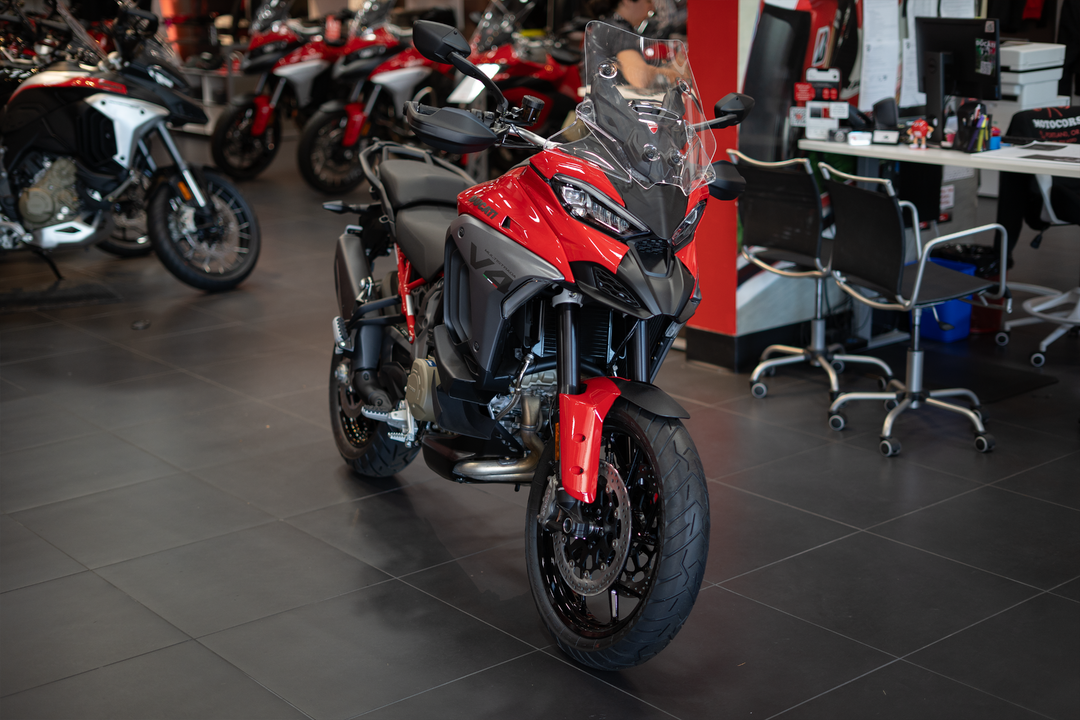 2025 Ducati Multistrada V4 - Image 3