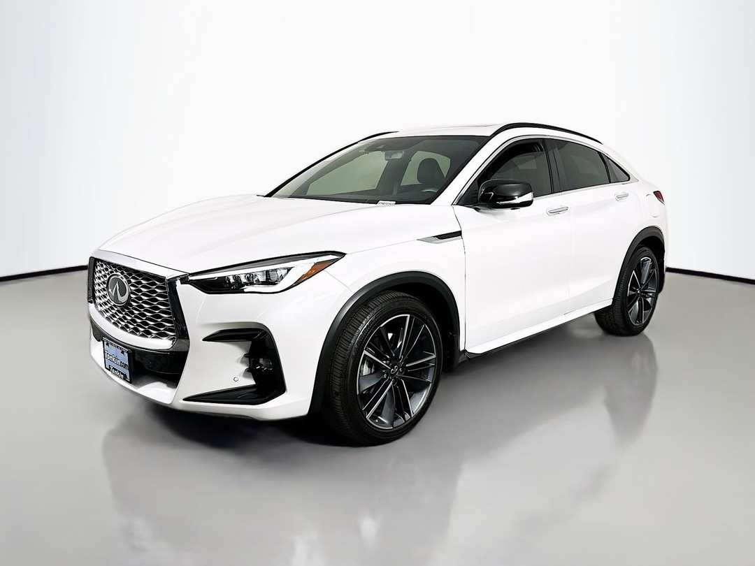 2025 INFINITI Qx55 ESSENTIAL - Image 3