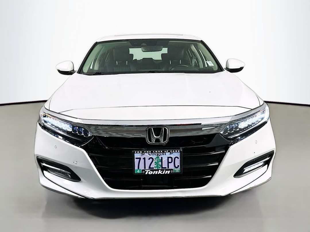 2018 Honda Accord Touring - Image 3