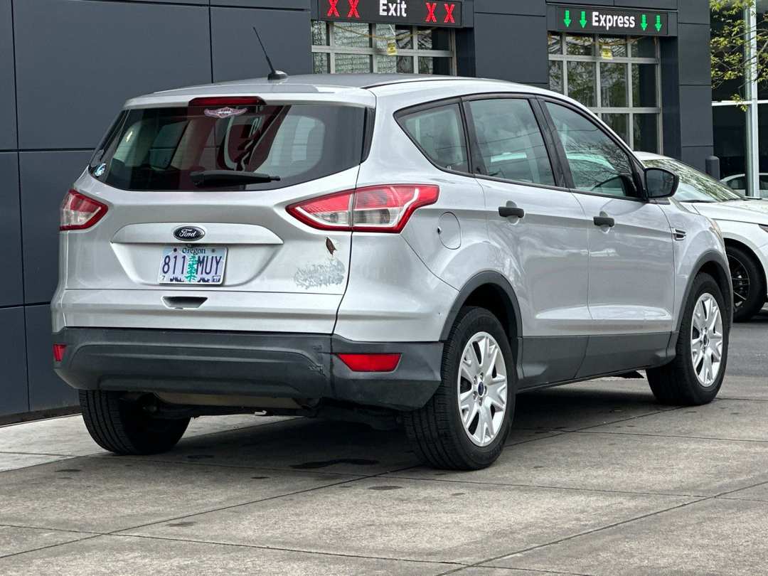 2014 Ford Escape S - Image 3