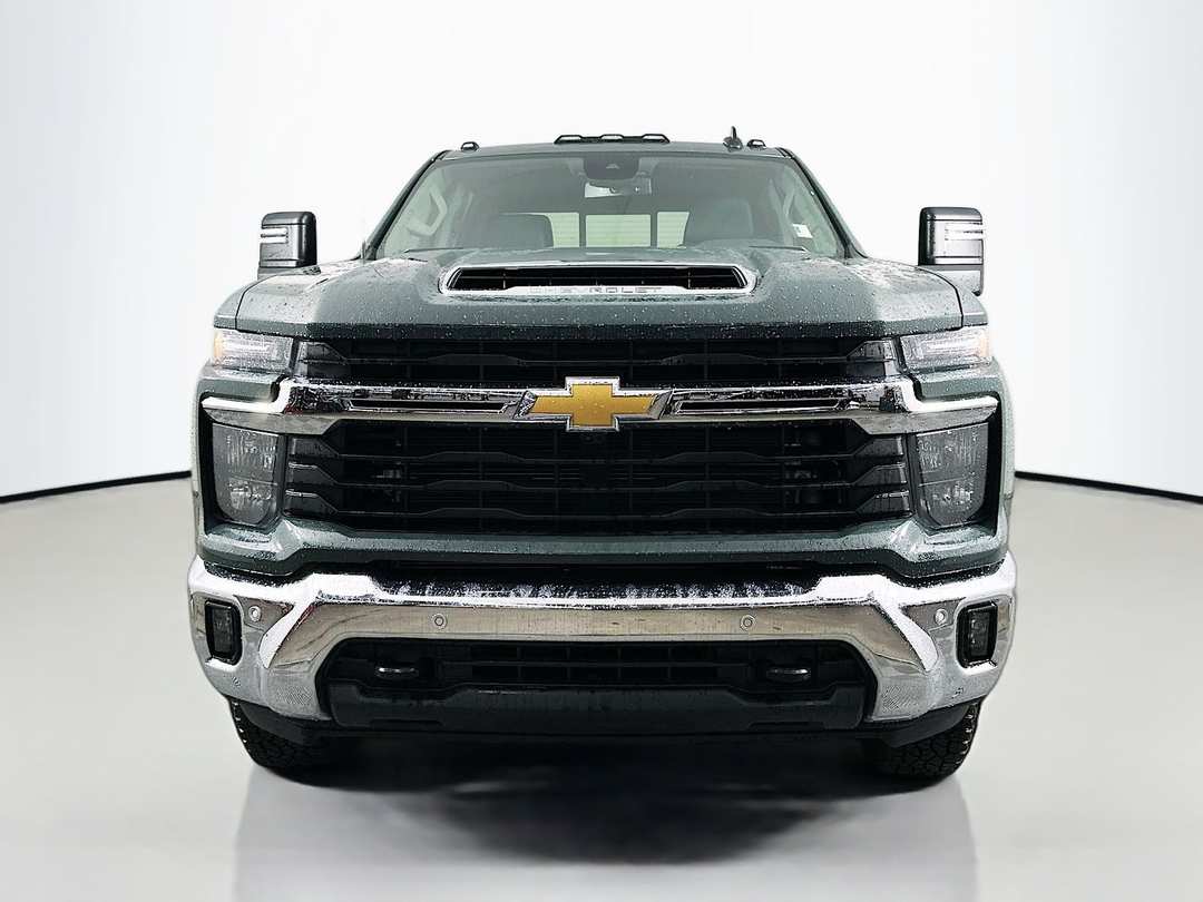2025 Chevrolet Silverado 2500Hd LT - Image 2