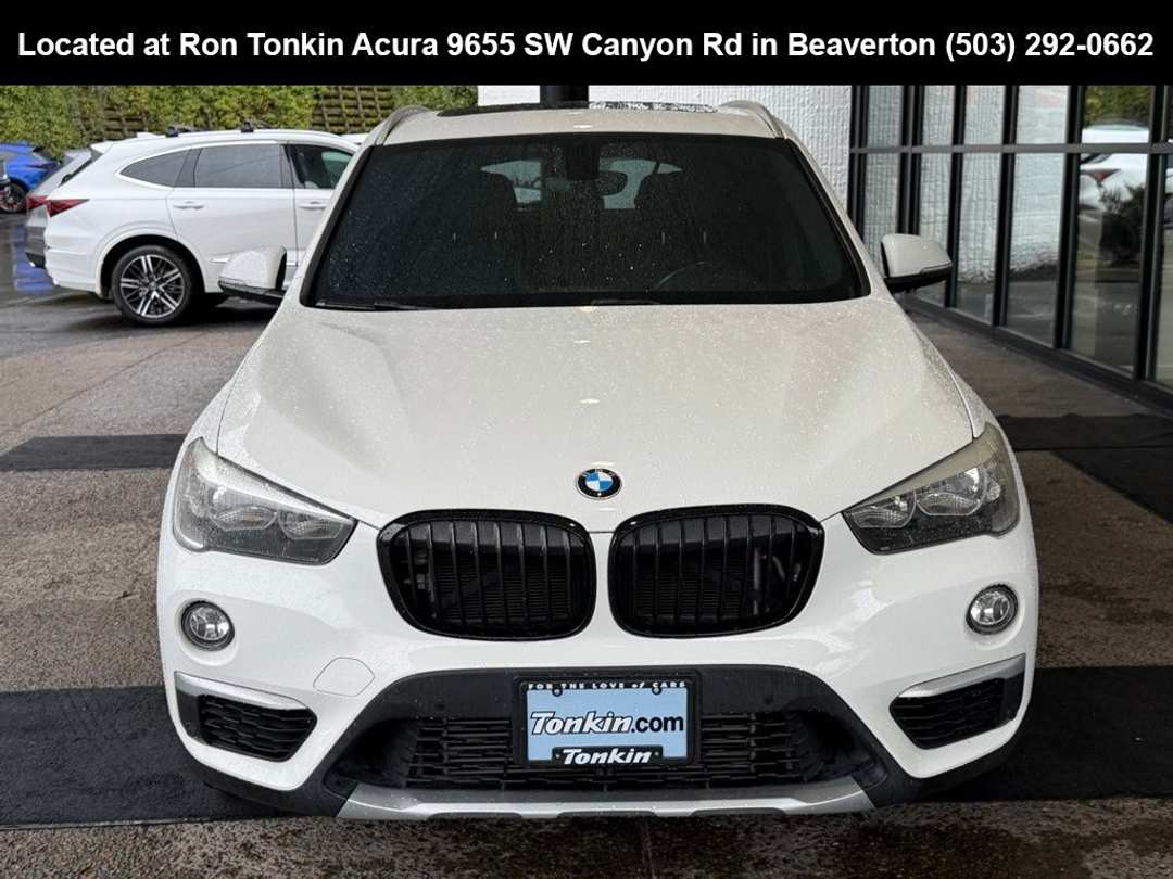 2017 BMW X1 xDrive28i - Image 3