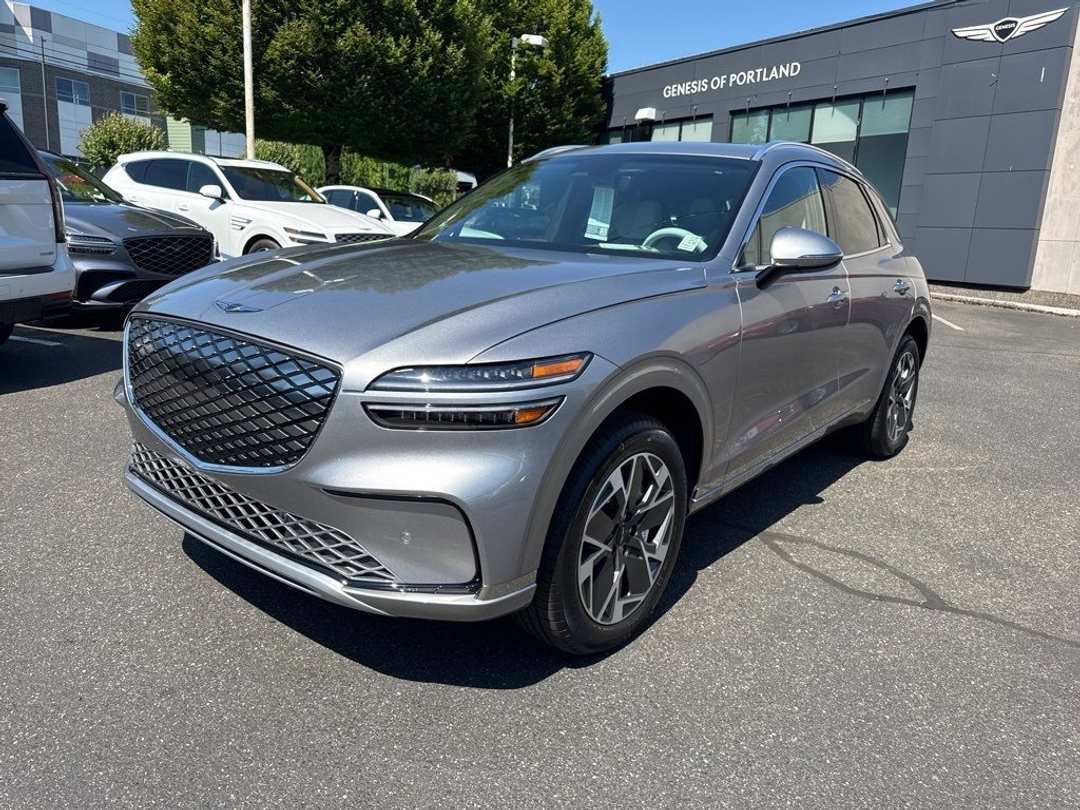 2026 Genesis Electrified Gv70 - Image 3