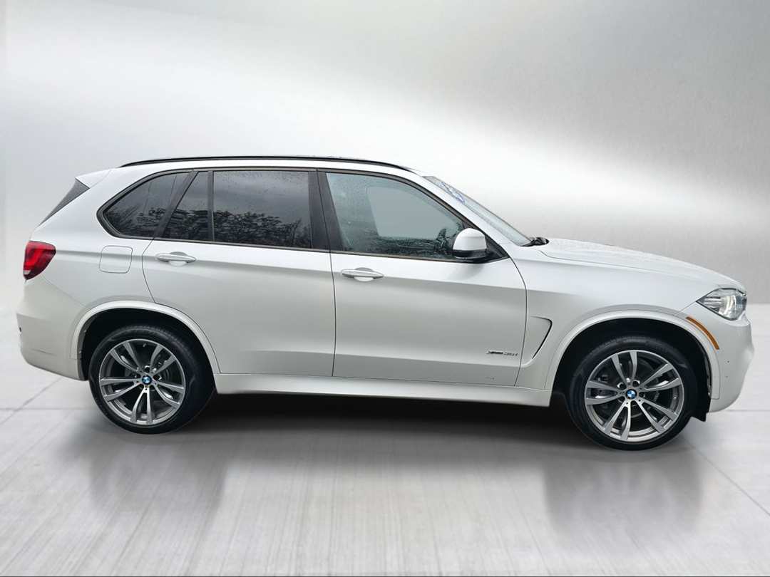 2015 BMW X5 xDrive35i - Image 2