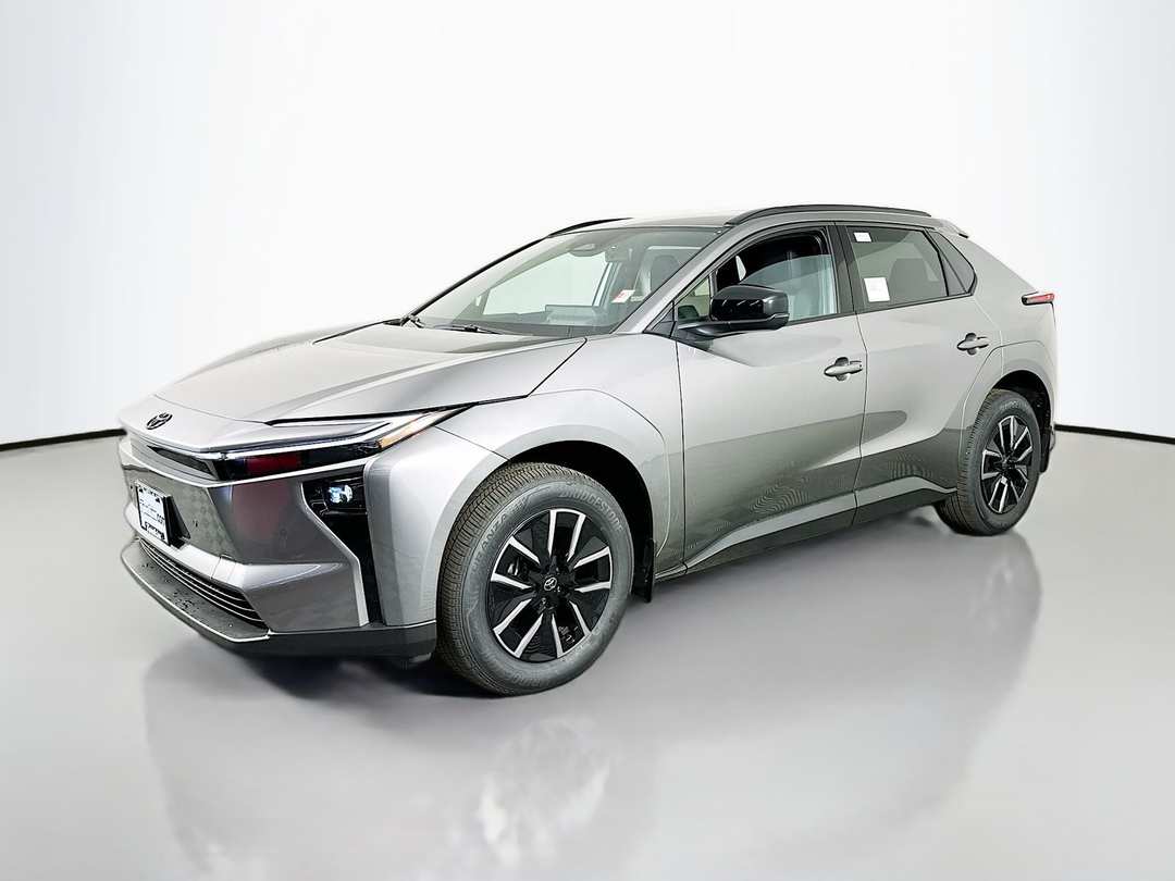 2026 Toyota Bz XLE Plus - Image 3