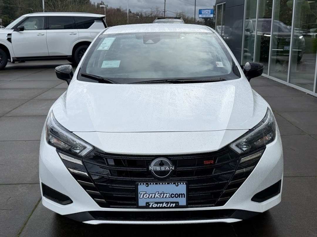 2025 Nissan Versa 1.6 SR - Image 3