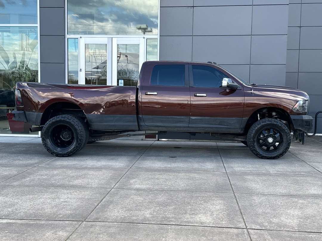 2015 Ram 3500 Laramie Longhorn - Image 2