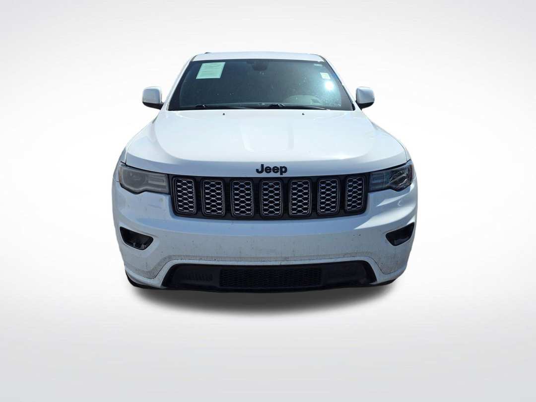 2021 Jeep Grand Cherokee Laredo X - Image 3