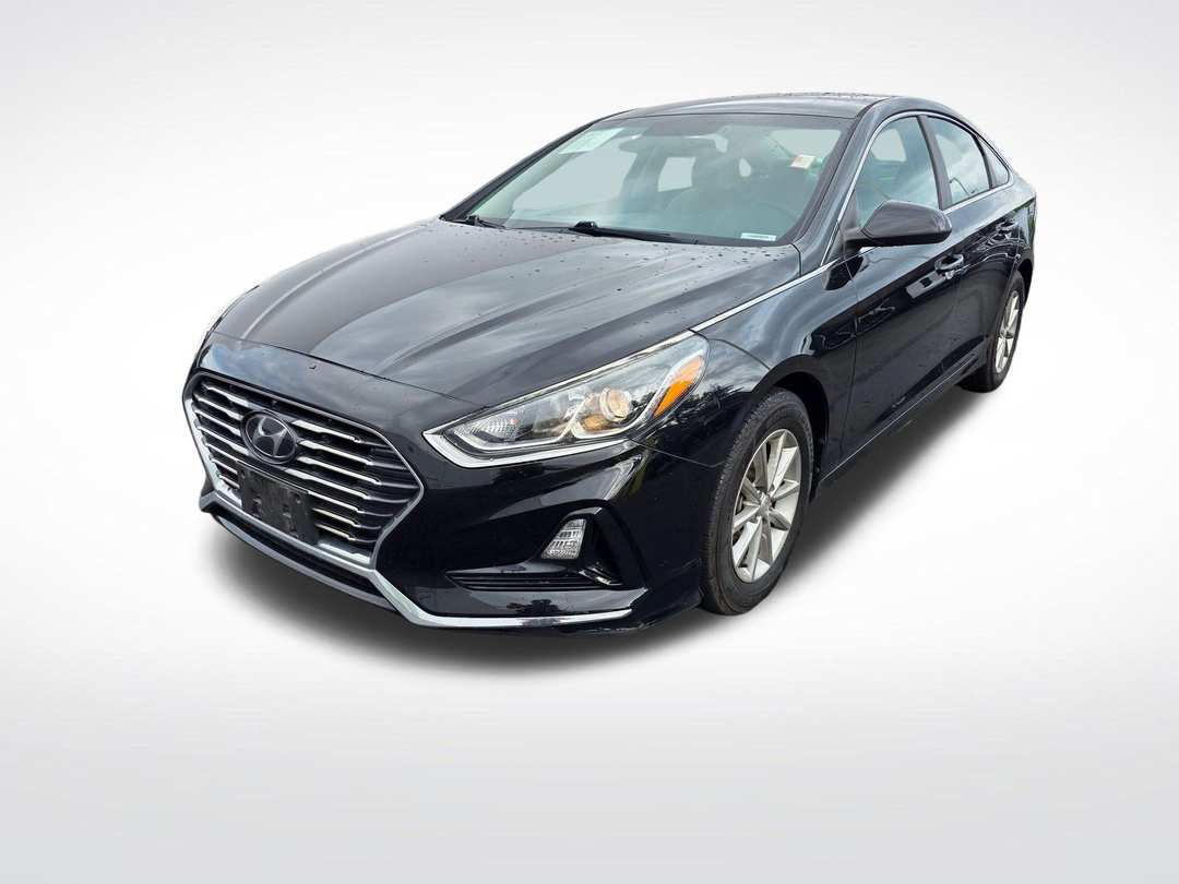 2019 Hyundai Sonata SE - Image 2