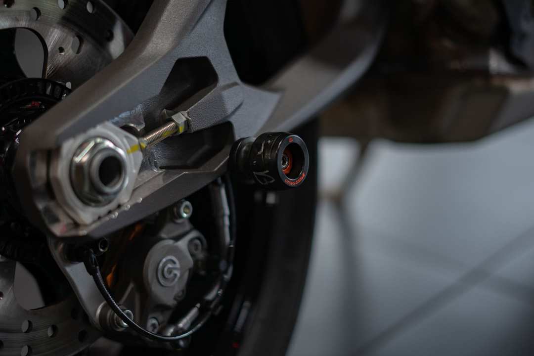 2026 Ducati Streetfighter V2 - Image 3