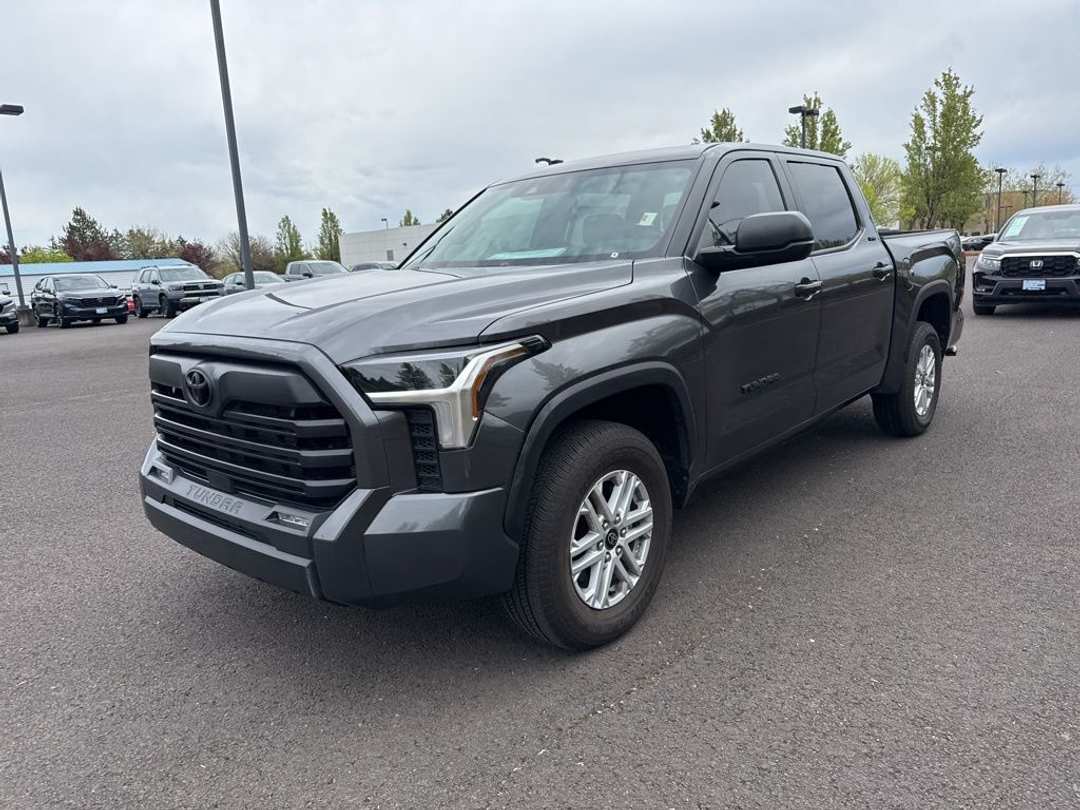 2025 Toyota Tundra SR5 - Image 3