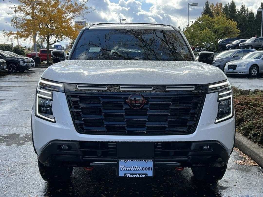 2026 Nissan Armada PRO4X - Image 2