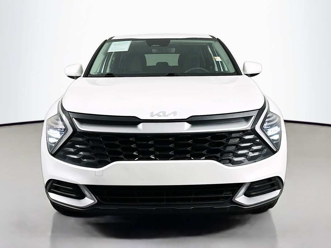 2024 Kia Sportage LX - Image 2