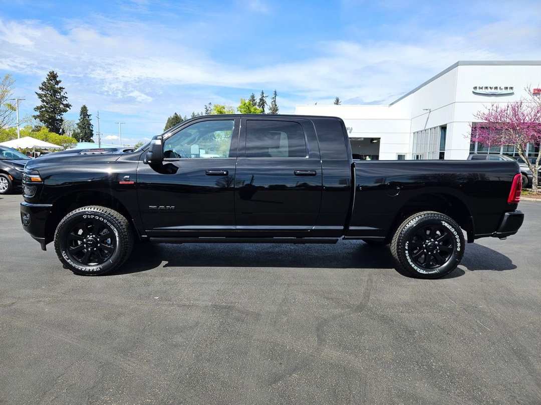 2026 Ram 3500 Laramie - Image 3