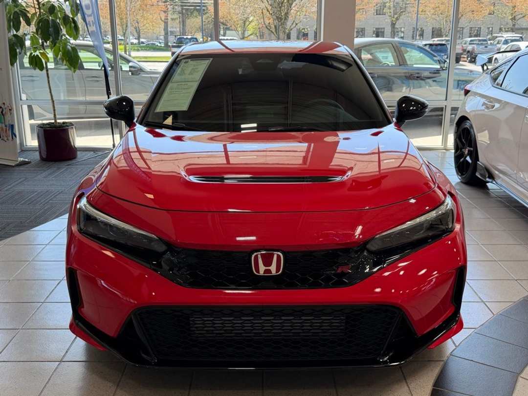 2024 Honda Civic Type R - Image 3