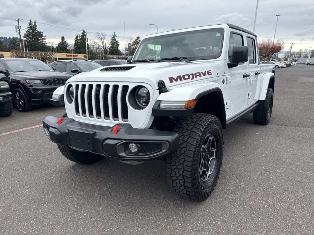 2023 Jeep Gladiator Mojave - Image 3