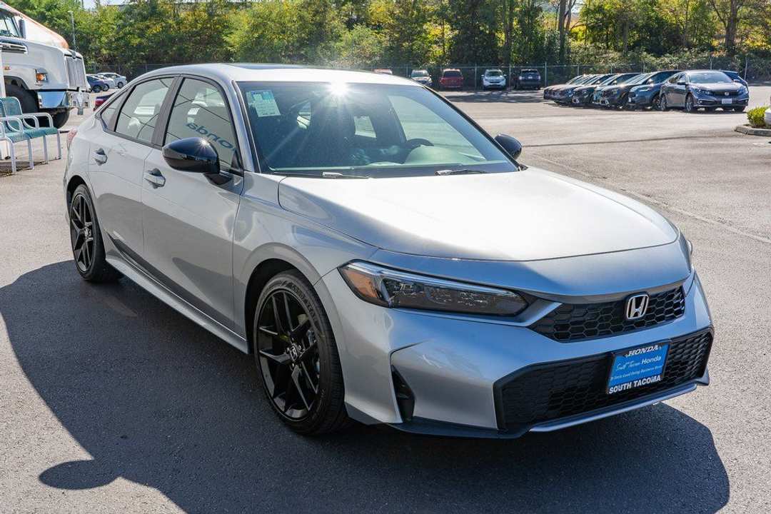 2026 Honda Civic Sport - Image 3