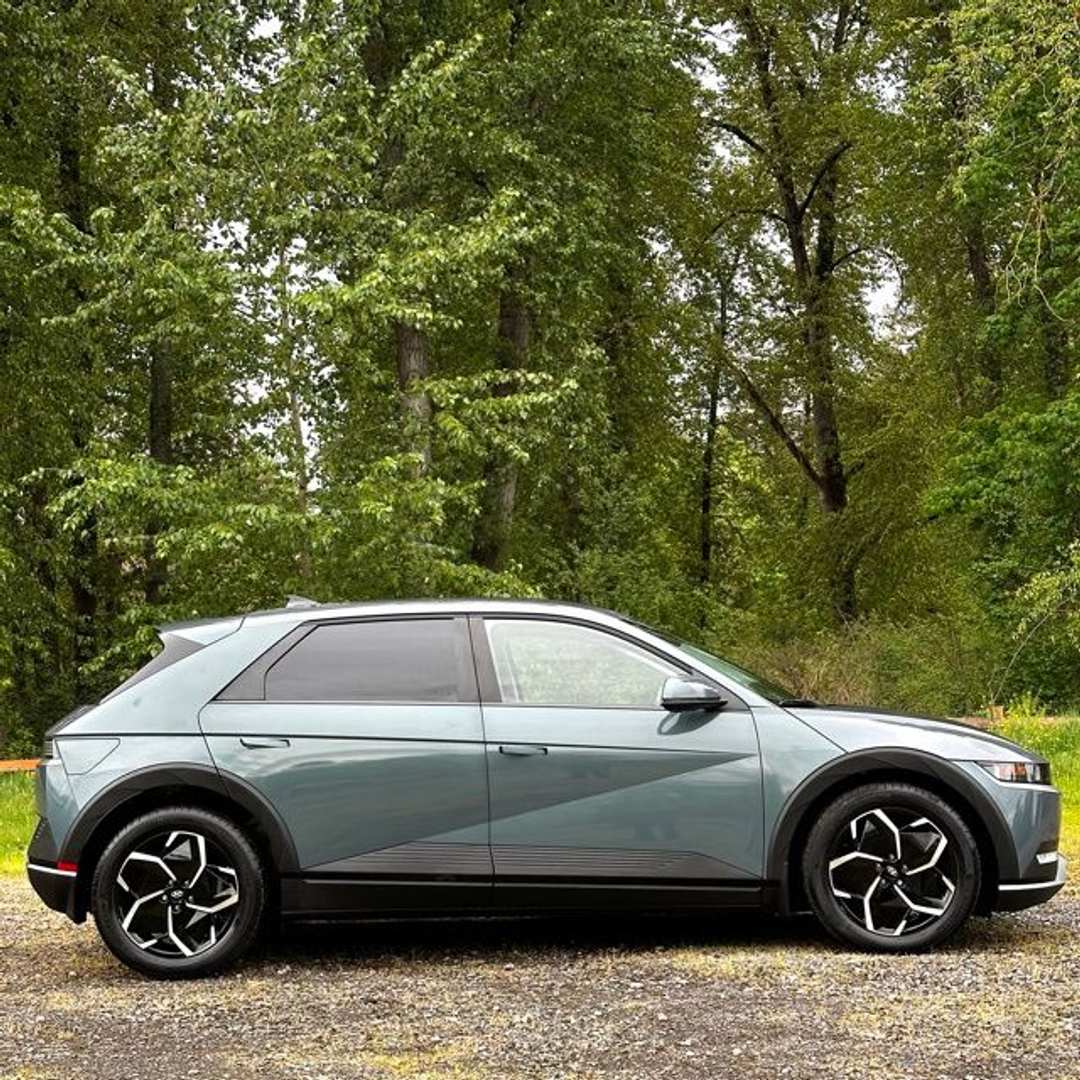 2024 Hyundai Ioniq 5 SEL - Image 2