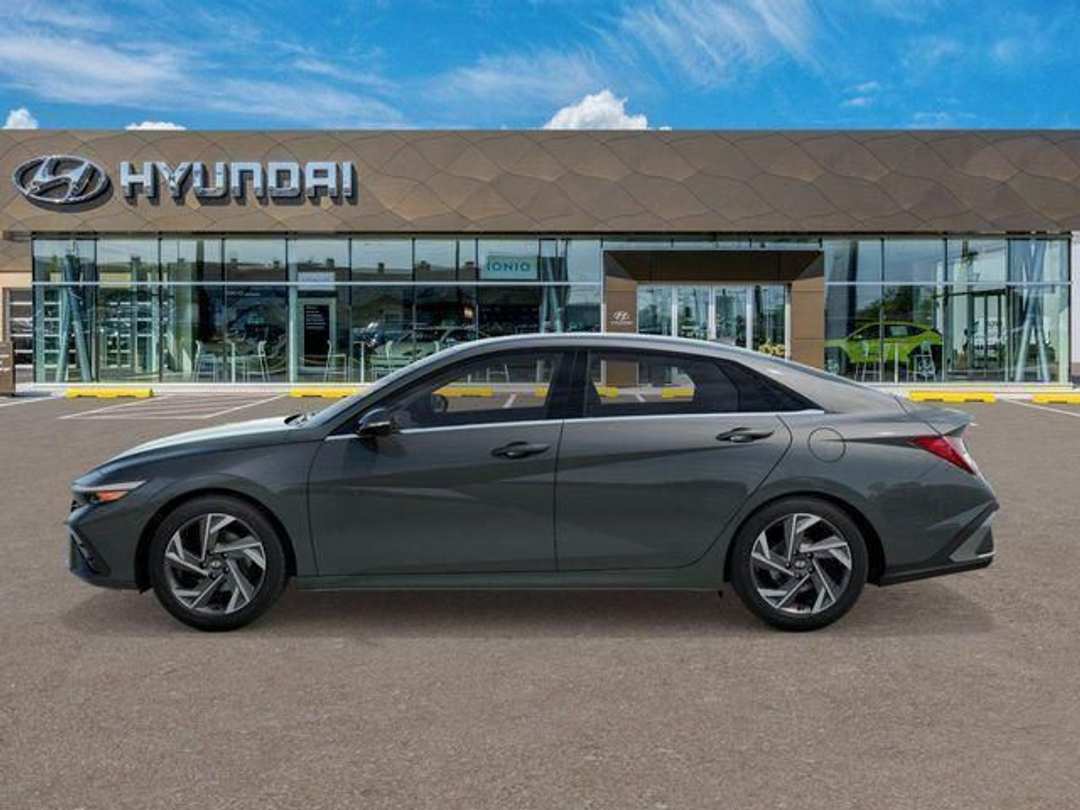 2026 Hyundai Elantra Limited - Image 3