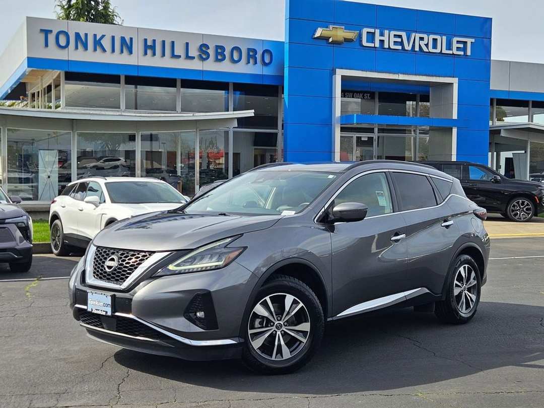 2023 Nissan Murano SV - Image 2
